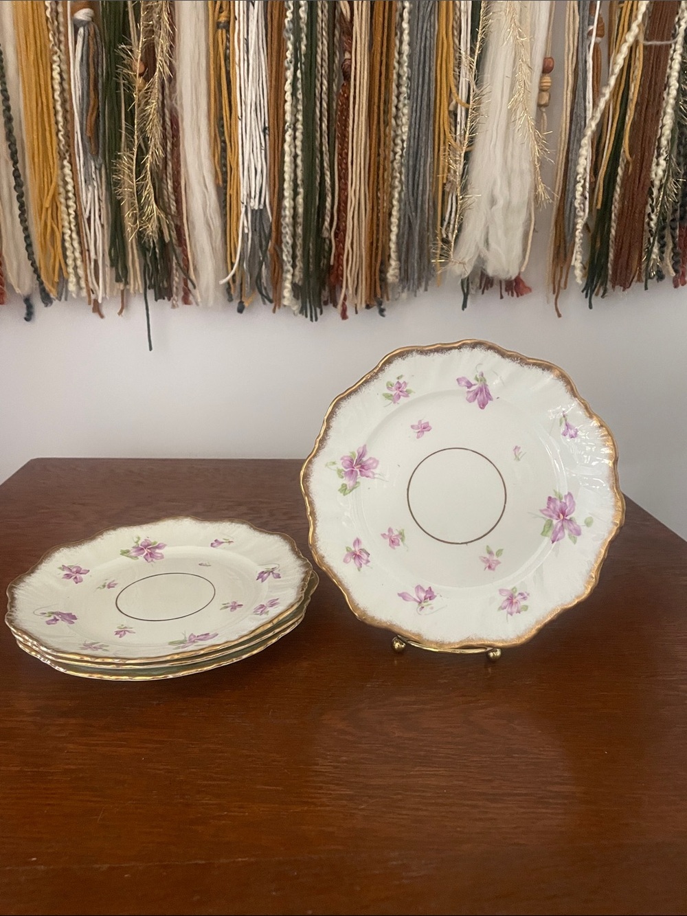 Elegant Floral Scalloped Dessert Plates - White with purple violet  Flowers